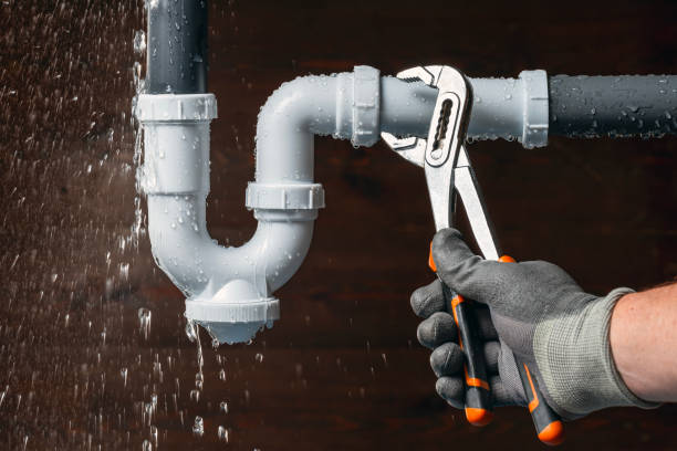 Professional Gas Line Repair technician working in Wilsonville, AL